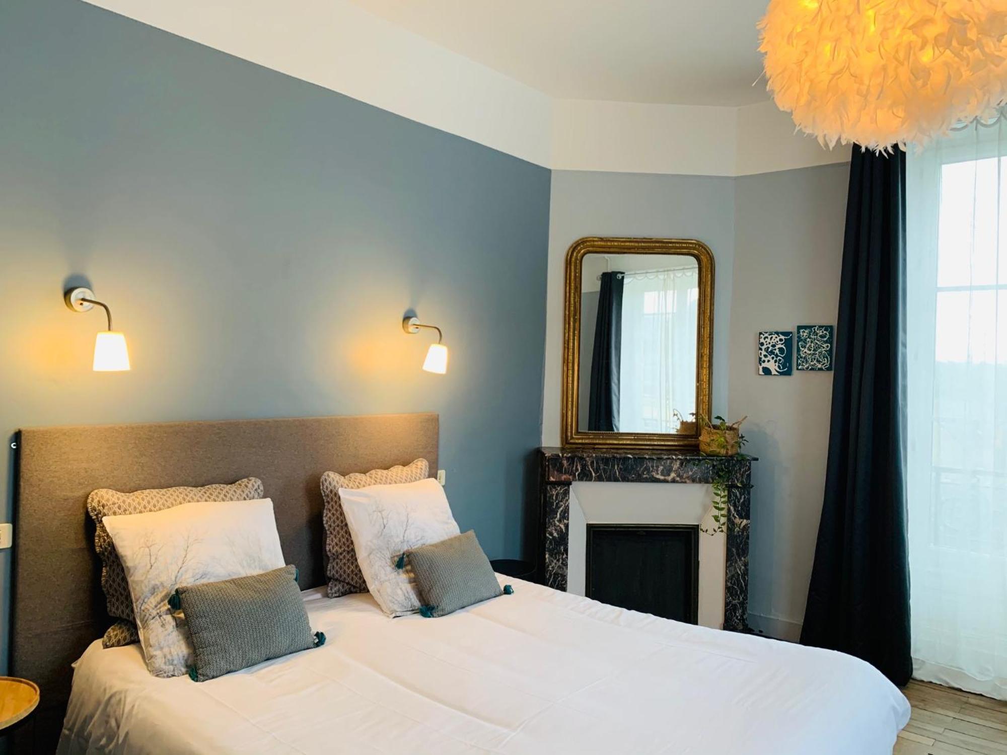 Le 14 St Michel Bed & Breakfast Josselin Bilik gambar