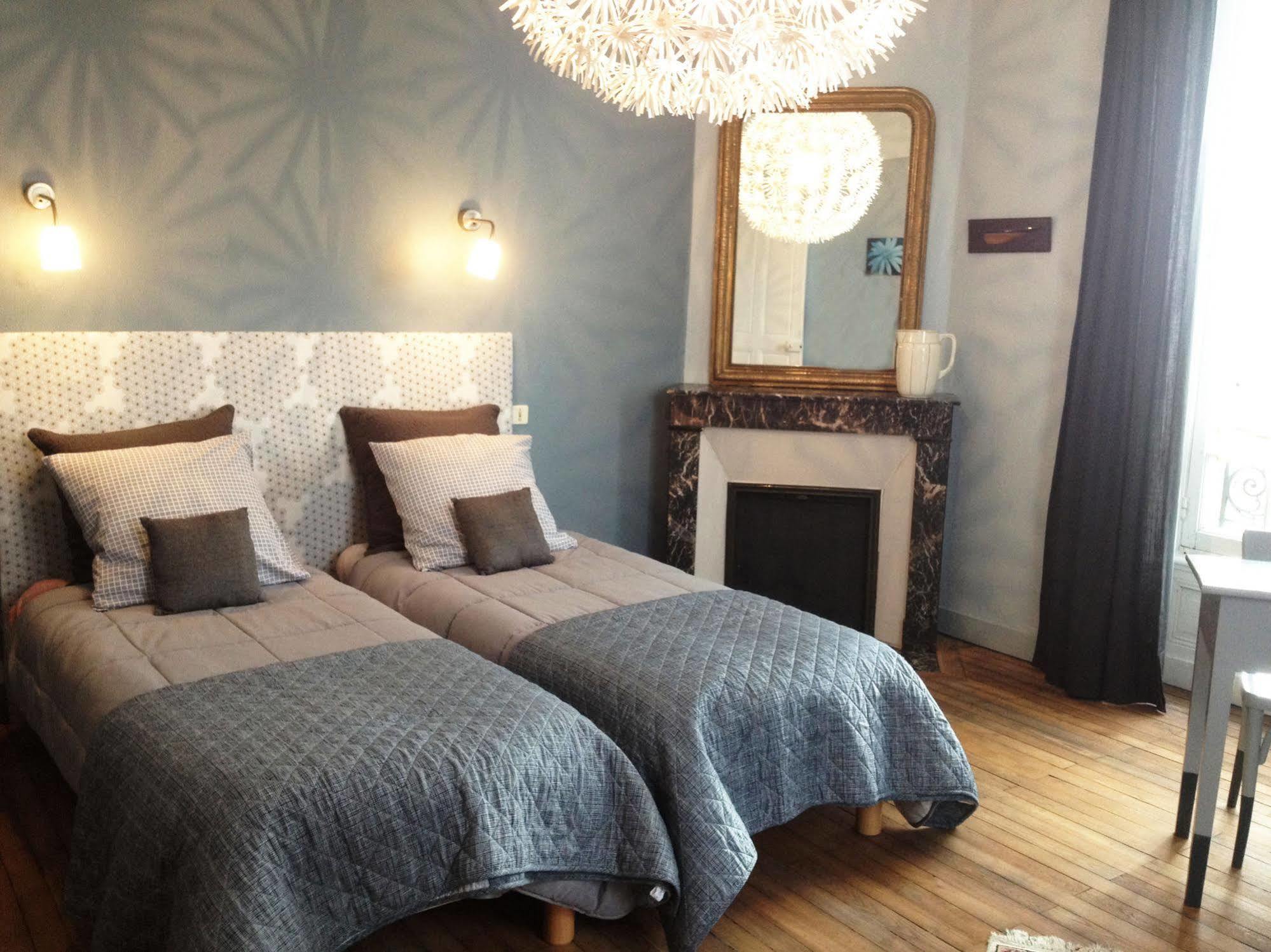 Le 14 St Michel Bed & Breakfast Josselin Luaran gambar